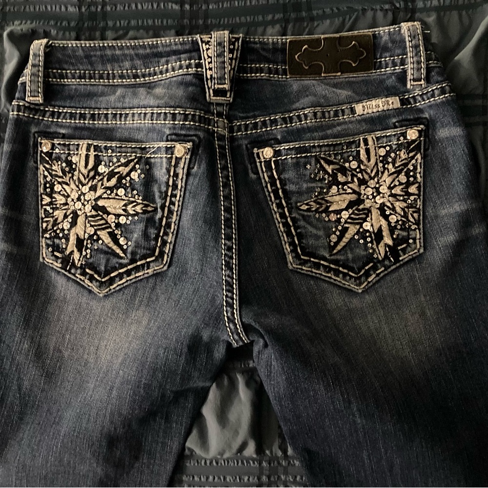 Miss Me Signature Skinny Jeans . Size 28, 30” inseam.